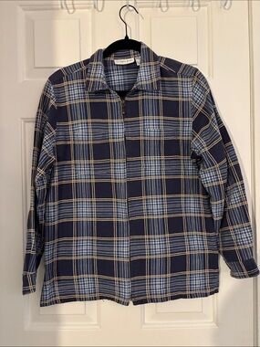 Victoria Jones Woman Navy and Light Blue Plaid Button-Down Jacket